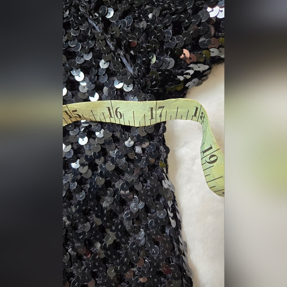 Three Flaggs Sequin Sweater Open Front Blazer - Picture 6 of 11